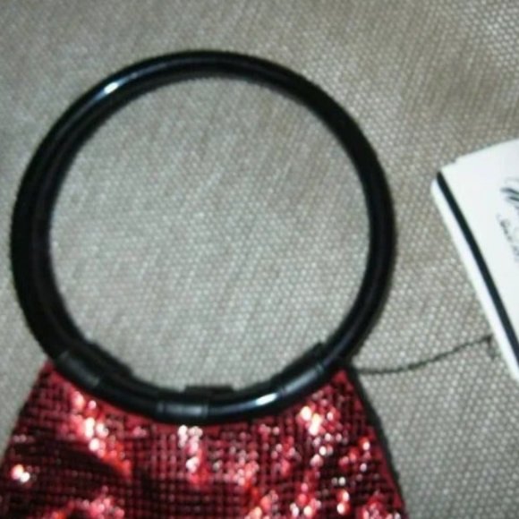 ❤️NEW WHITING & DAVIS RED MESH Bracelet Bag Purse - Picture 8 of 8